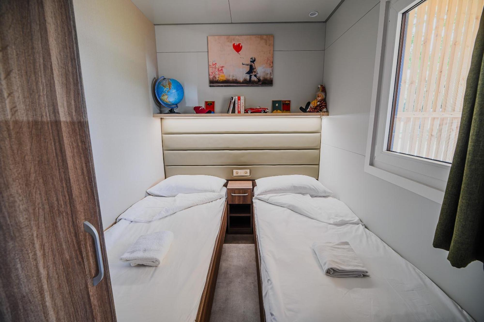 Premium Mobile Homes With Thermal Riviera Tickets Catez ob Savi Pokój zdjęcie